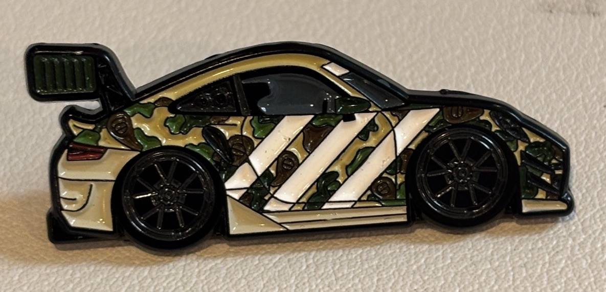 Leen Customs SNKR Whips Bape Porsche 911 V1 - LE 451/500 - Sneaker Whips Pin