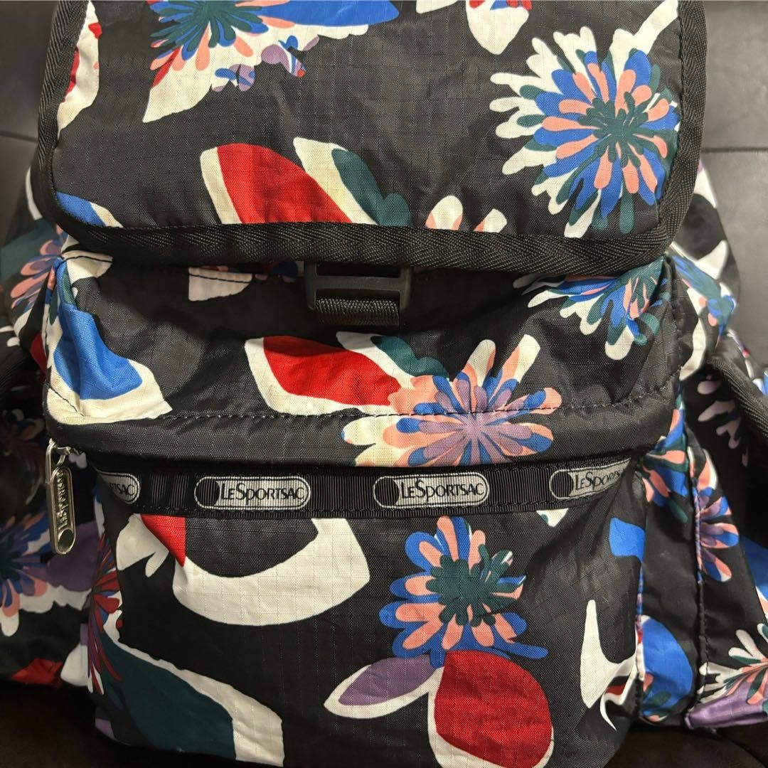 Rare】 LeSportsac Floral Voyager Voyager Backpack | eBay display picture 2