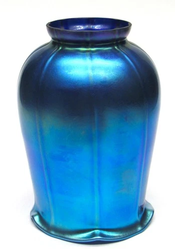 Nice Iridescent Blue Art Glass Lamp Shade Tiffany Stueben Quezal Durand Style