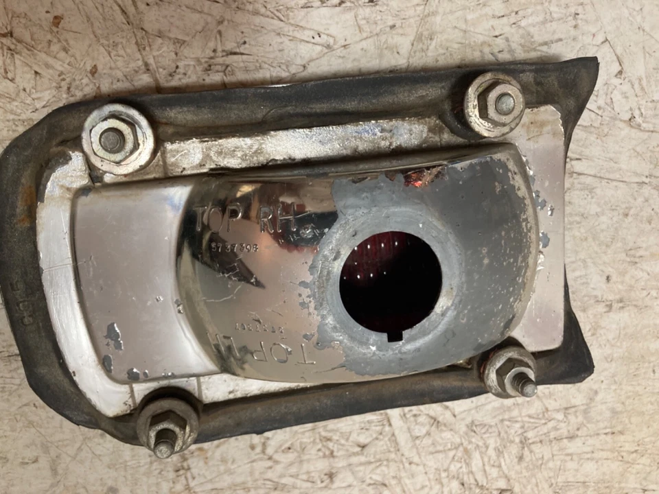 Pontiac Beaumont Sport Deluxe SD GM 1965 65 luz trasera Foto 4 de 4