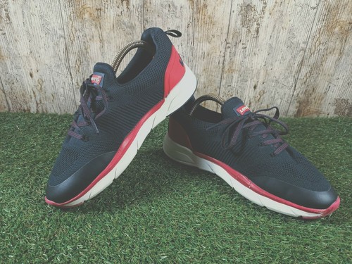 navy trainers size 4