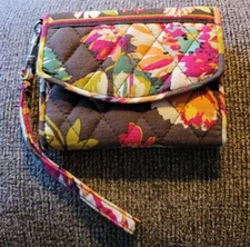 Vera Bradley Signature Print Super Smart Wristlet English Rose