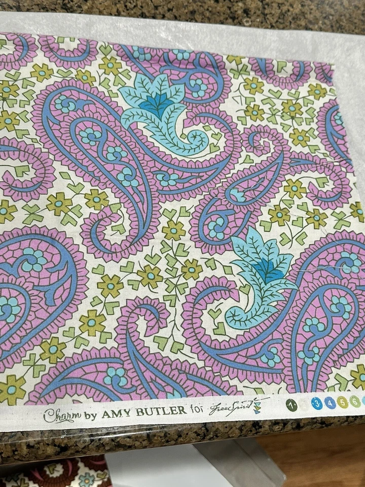 Charme de tecido Amy Butler OOP para FreeSpirit lilás e aquático PAISLEY meio jarda - Imagem 2 de 2