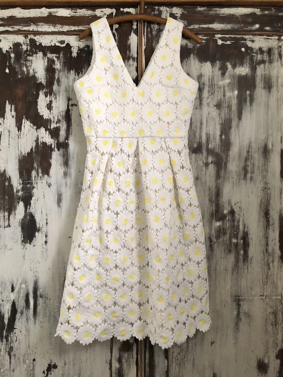 White daisy shop dress