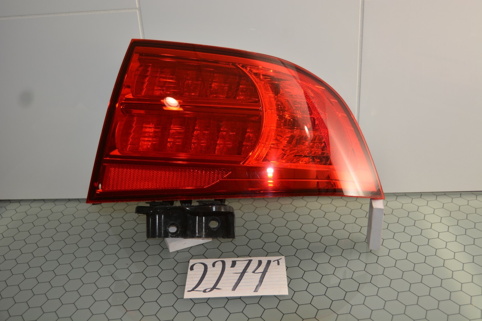 04 05 06 Acura TL PASSENGER Side Tail Light Used Rear Lamp #2274-T 