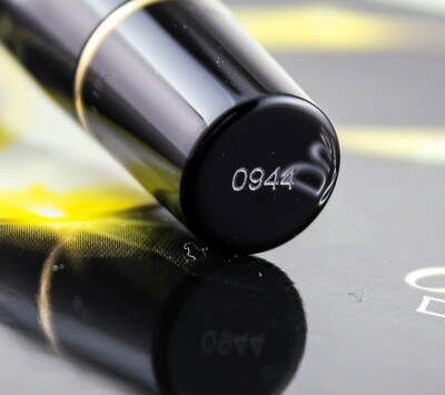 Parker Duofold Lucky 8 Limited Edition Fountain Pen - Medium Nib