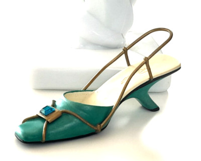 Just the Right Shoe 'Elegant Touch'  by Raine Willitts Vintage 2002 Miniature