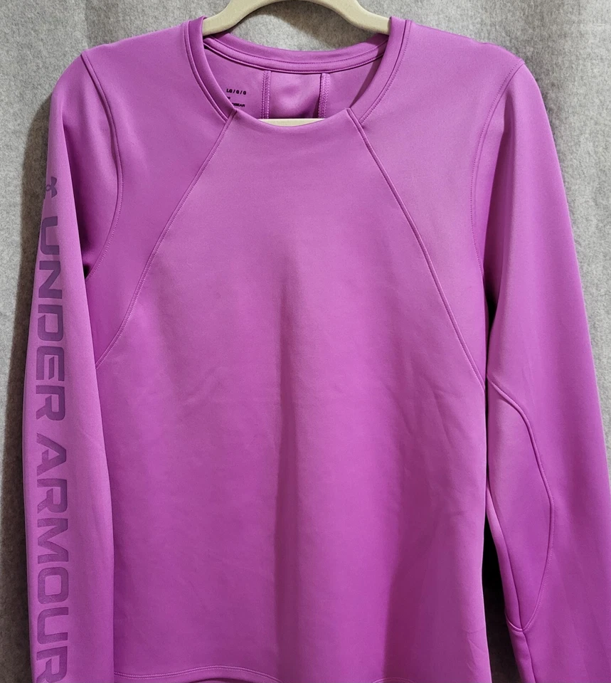 Parte superior ajustada Under Armour Cold Gear para mujer L parte inferior redondeada agujeros para el pulgar *DEFECTOS* Foto 3 de 4