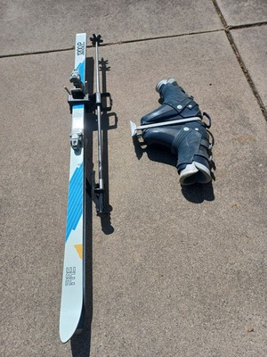 Good condition Complete Ski Set For Sale for $80