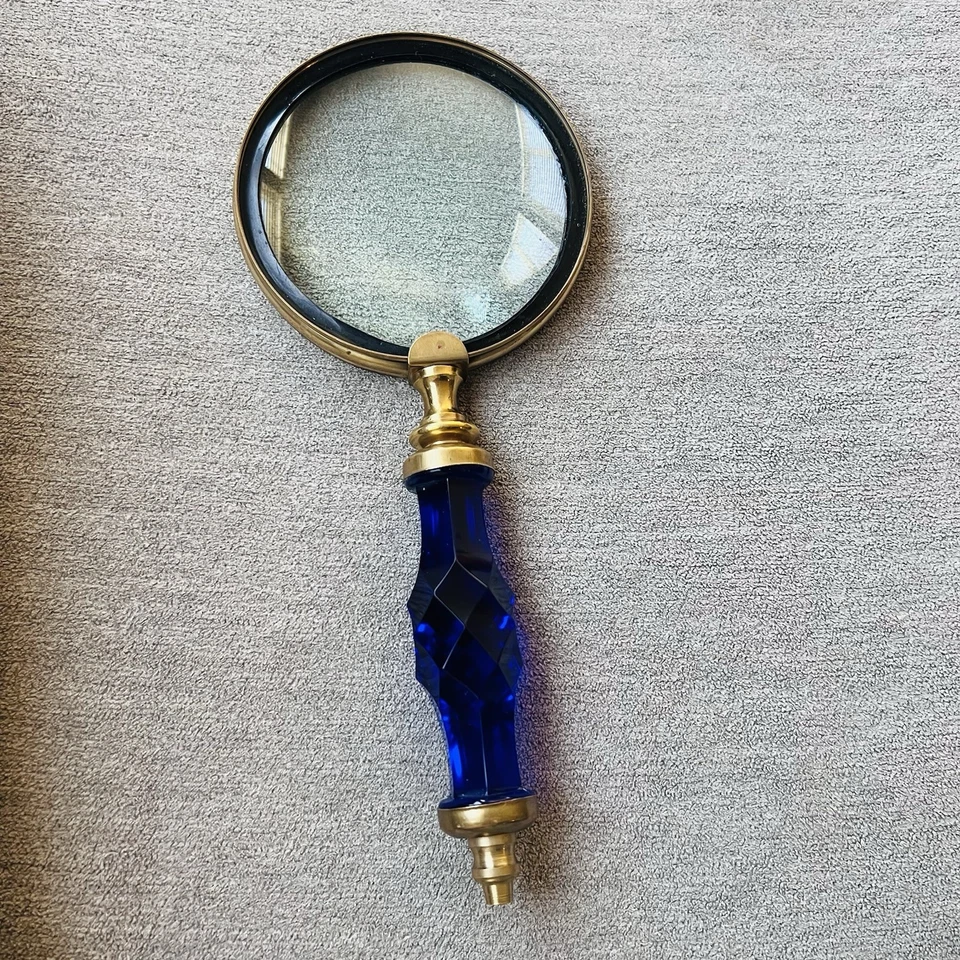 "Lupa vintage de vidrio cortado azul cobalto mango de latón lente de 9,5"" | 4,5""" Foto 2 de 4