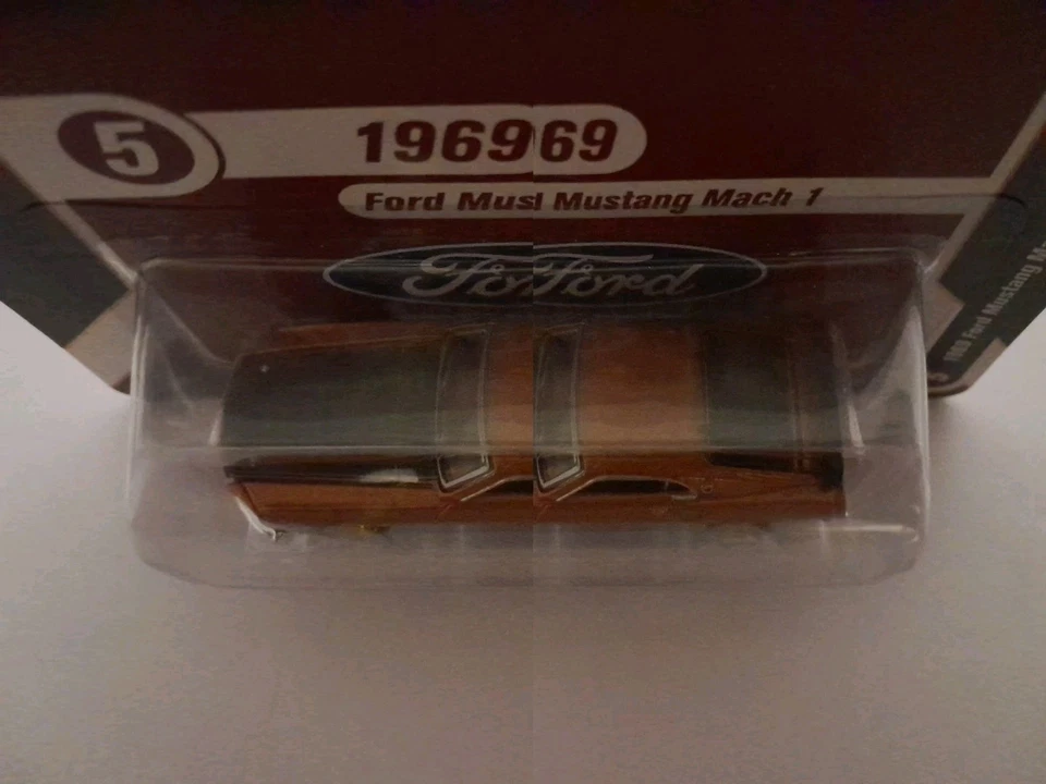 Racing Champions Ford Mustang Mach 1, 1969 Gold Strike como nuevo NUEVO Foto 4 de 4