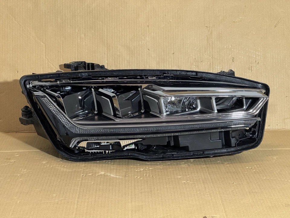 Servicio de reparación y restauración de faros para Audi A7 2014-2018 matriz LED completa Foto 4 de 4