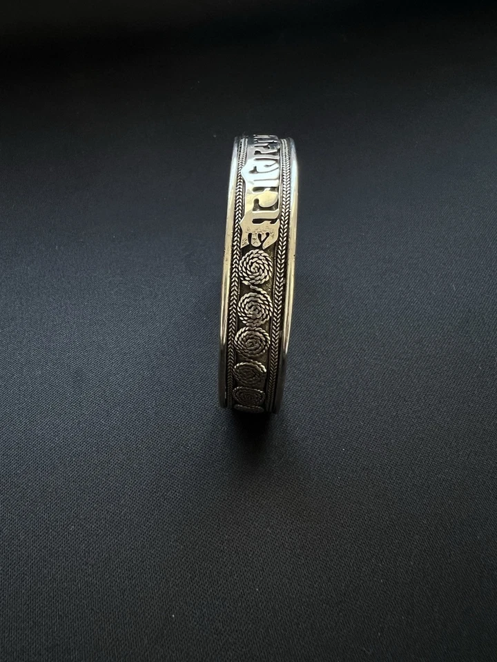 Ohm Mantra Om Mane Padme Hum Pulsera Brazalete Nepalí Hermosa Filigrana WMB014 Foto 2 de 3