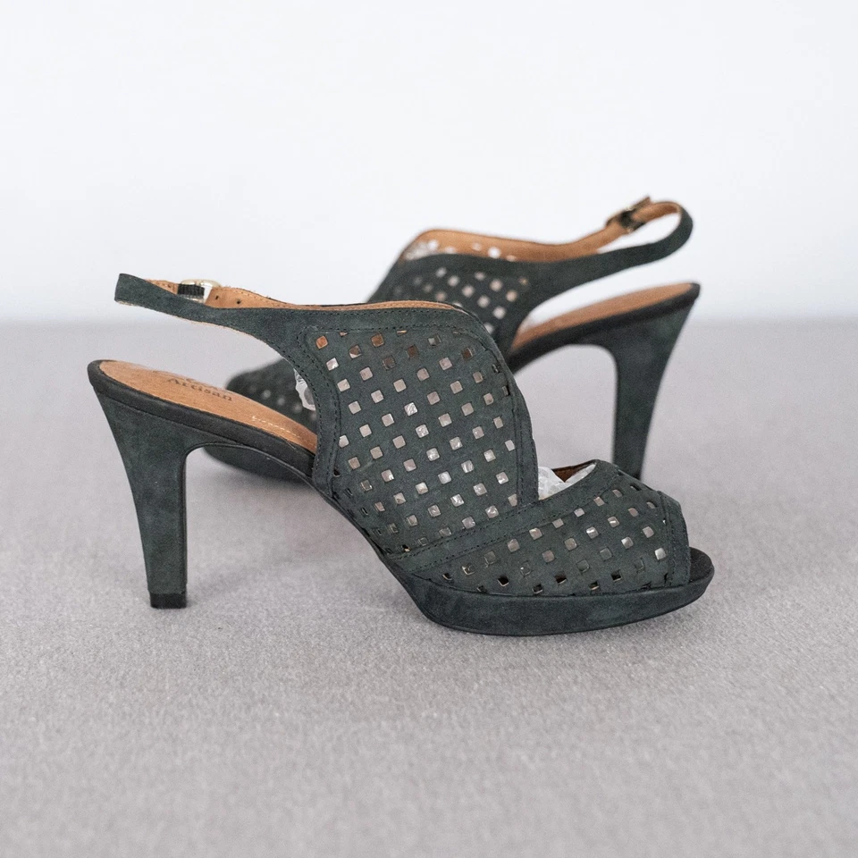 Clarks Artisan 皮革露跟女式 7M 码露趾激光切割波西米亚 — 第 4/4 张图片