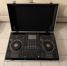 Pioneer DJ XDJ-XZ Quad Deck Controller, Built-in Mixer, Illuminated Jog Wheels