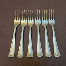 6 Hampton Forge EVANSVILLE Frosted Stainless Seafood Cocktail Trident Forks