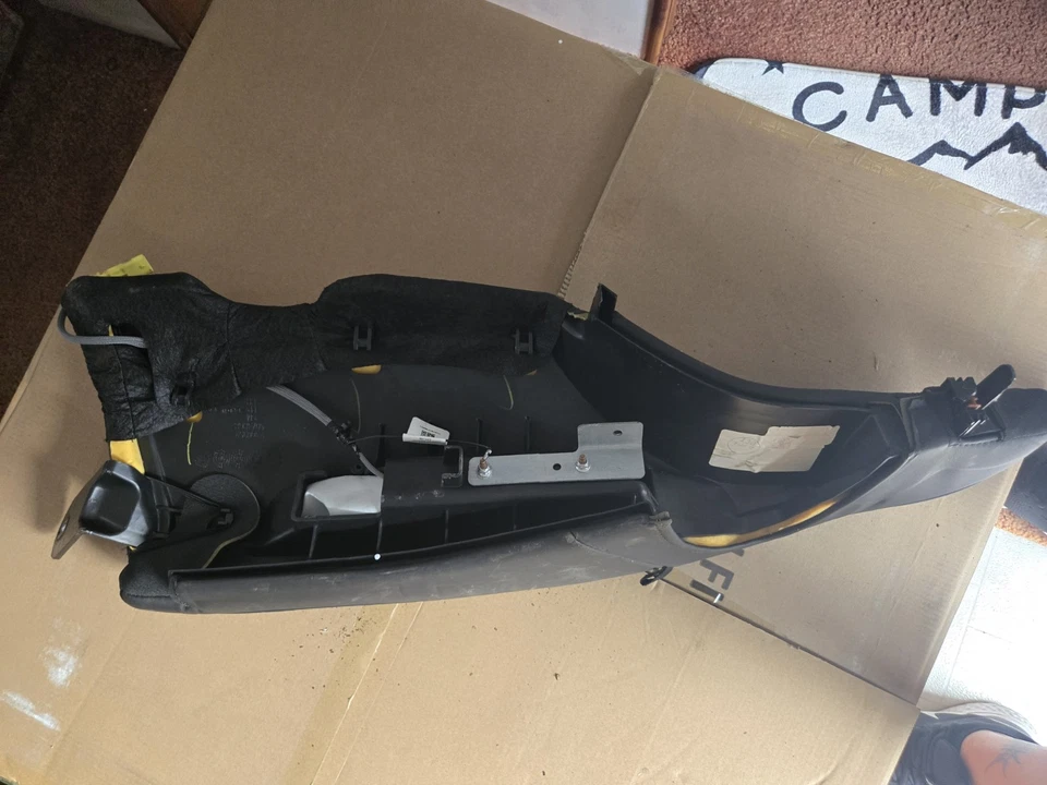 Cojín acolchado superior asiento trasero derecho cadillac cts 14-17 negro OEM Foto 3 de 4