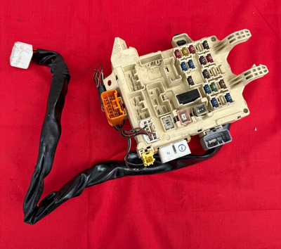 OEM 1998-2002 TOYOTA COROLLA Cabin Instrument Panel Junction Block