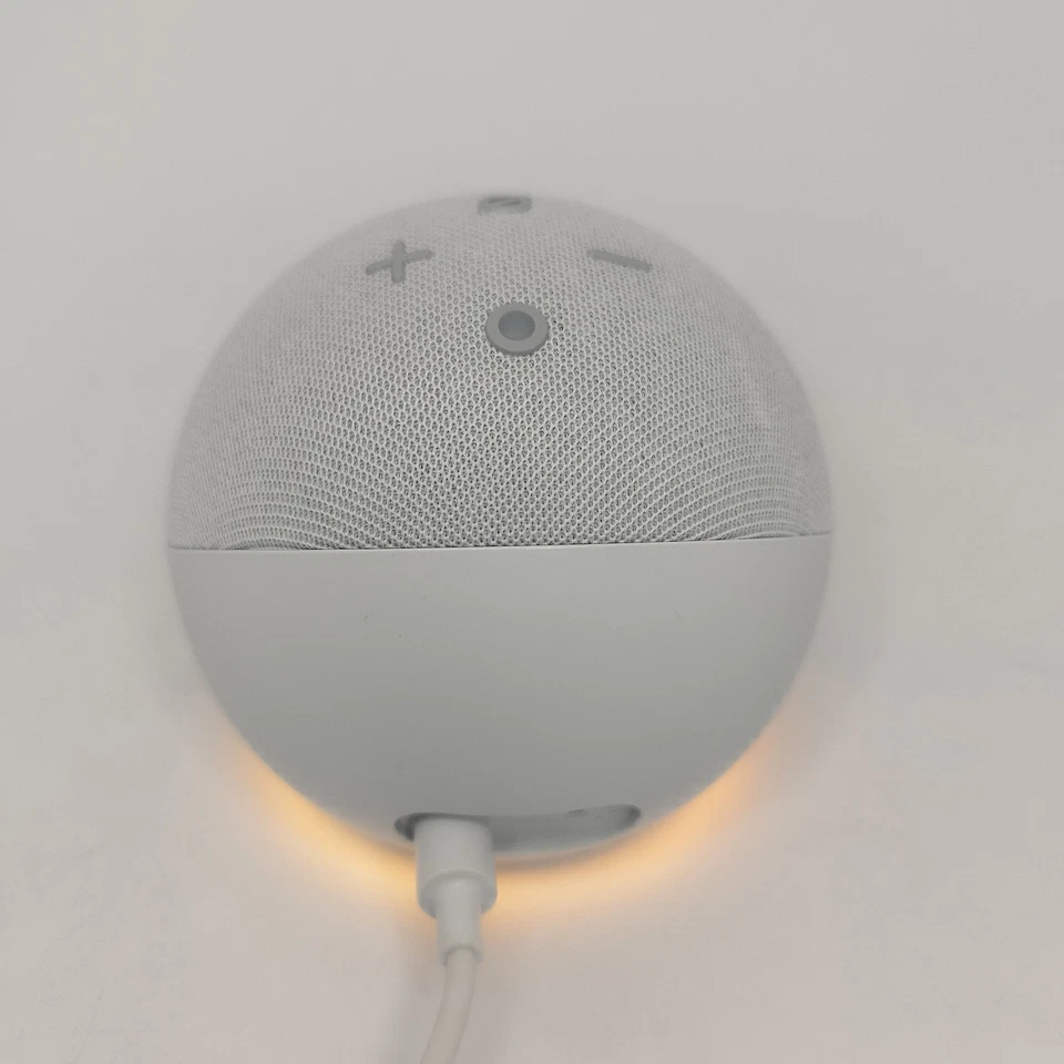 Amazon Alexa Echo Dot 4th Generation Smart Speaker Assistant Glacier White VGC - Image 4 of 4