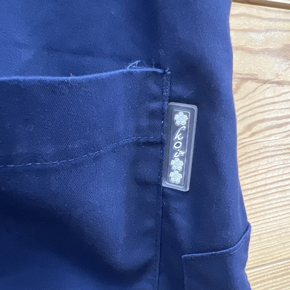 Blusa Médica Koi para Mujer 2X Azul Marino Estilo 173 Mezcla de Algodón B6 Foto 4 de 4