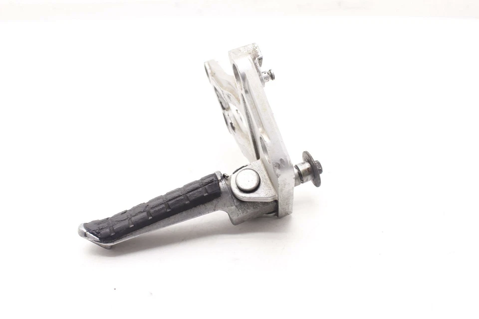 88 KAWASAKI NINJA 600R OEM REPOSAPIÉS DELANTERO DERECHO CLAVIJA PASO R9.BX14 Foto 3 de 4