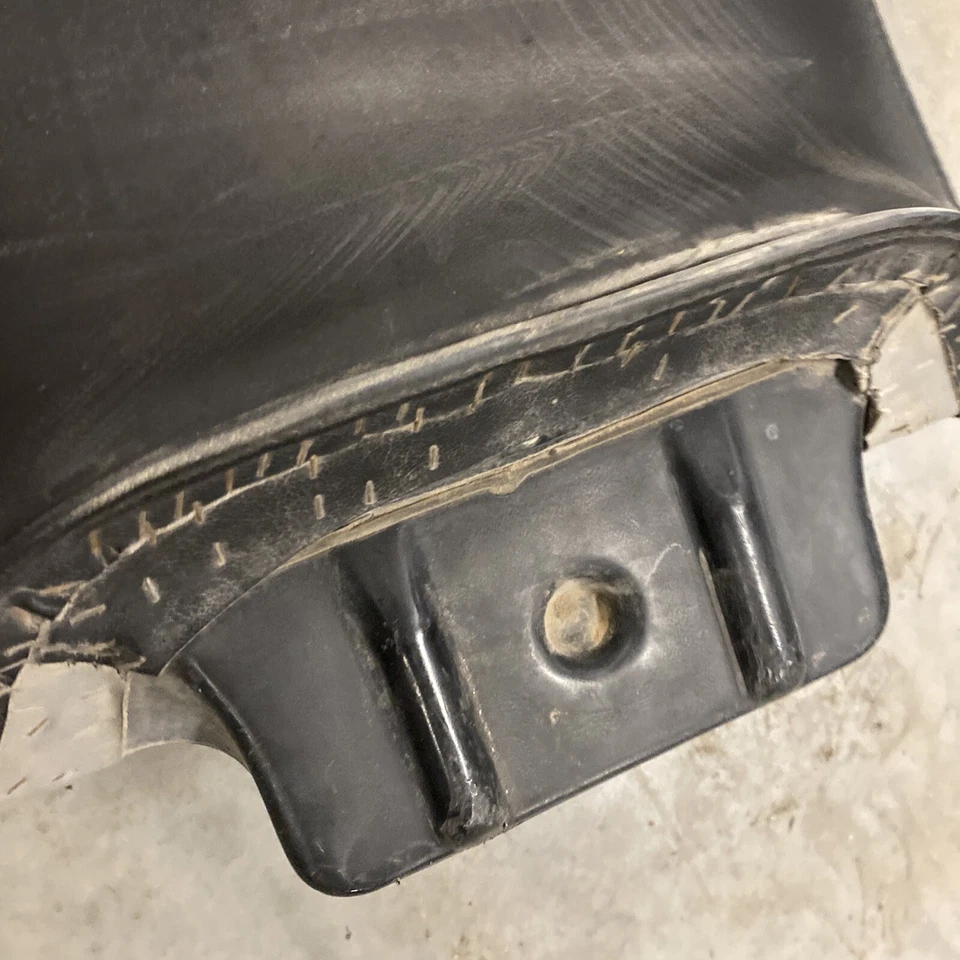 1996 KAWASAKI STS  XI 750 Jet Ski Pwc SEAT - Imagem 2 de 4