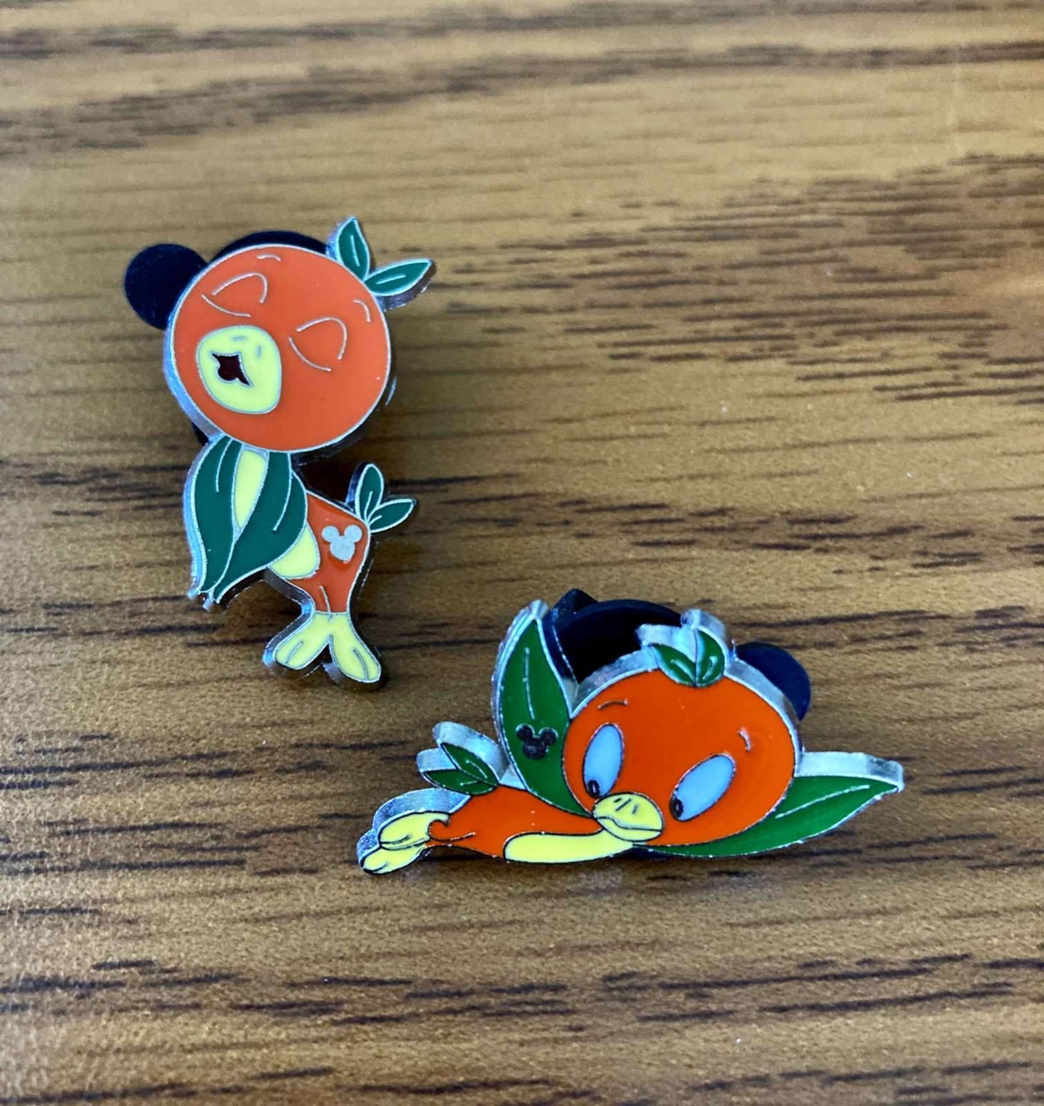 Disney Set of 2  Orange Bird Singing & Flying Mystery Pins