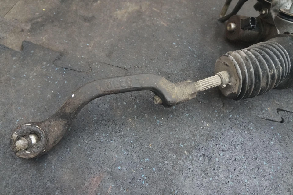 Barra de engranajes de dirección y piñón 1w6z3504aarm OEM Ford Thunderbird 2002 *NOTA* Foto 2 de 4