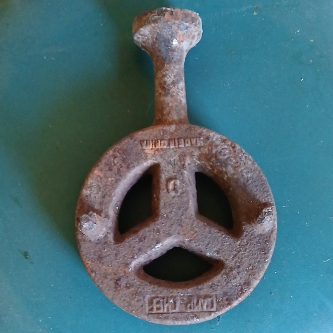 2 cast iron stove burner