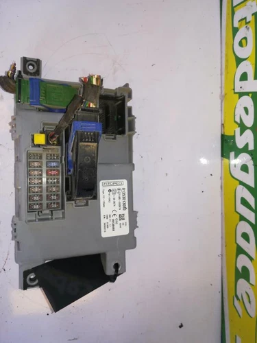 01353013080 Caja Reles/Fusibles para PEUGEOT BIPPER Básico 2009 455562 - Imagen 4 de 10