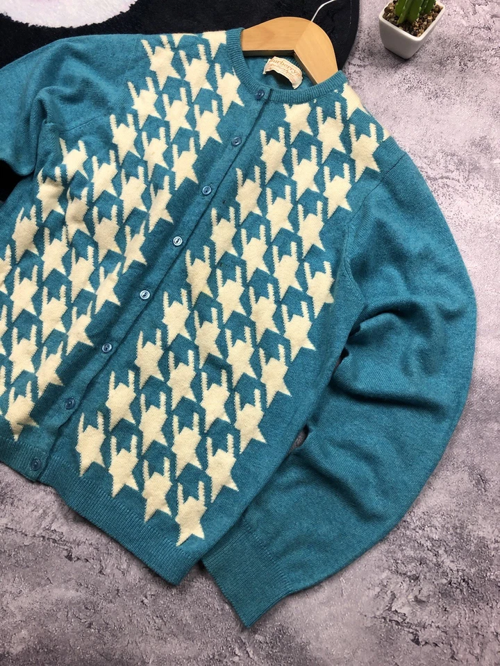 Cárdigan de lujo vintage de cachemir con etiqueta amarilla de Burberry Foto 2 de 4