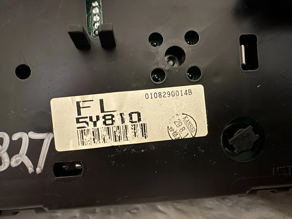 Cuadro de instrumentos velocímetro tablero Nissan Máxima SE 2002 y 03 127.841 millas Foto 3 de 4