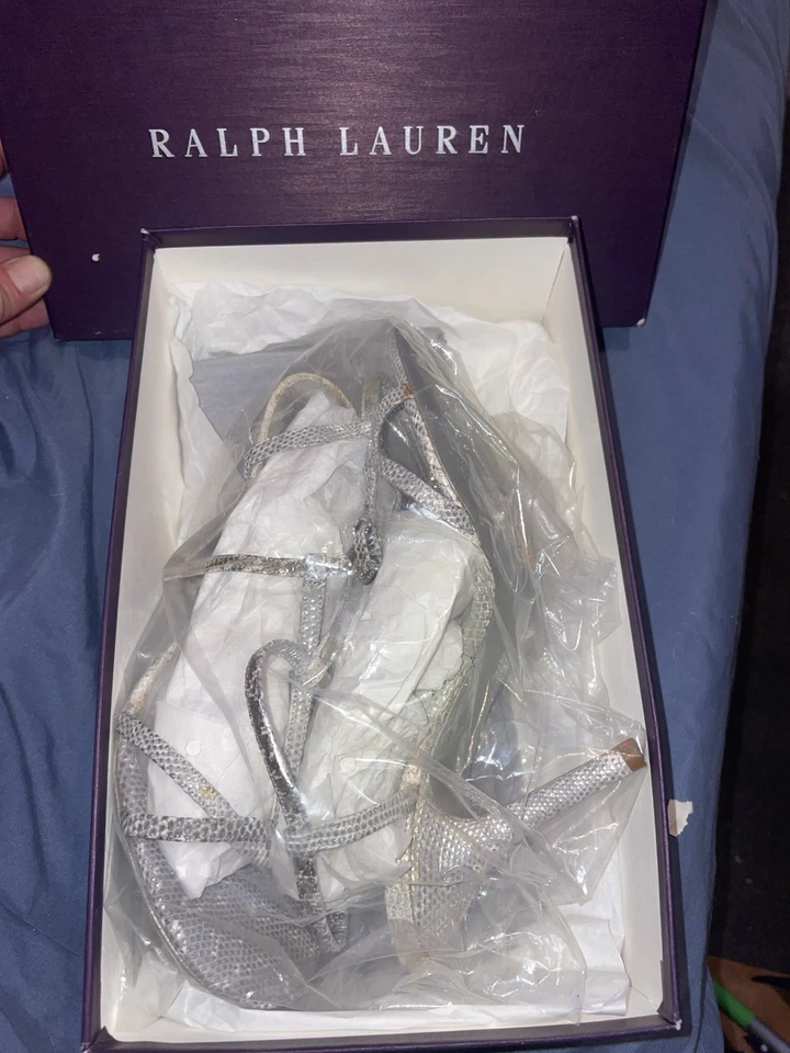 Sandalias para mujer Ralph Lauren plateadas con tiras. Crissy Pink Metallic Lizard Foto 3 de 4