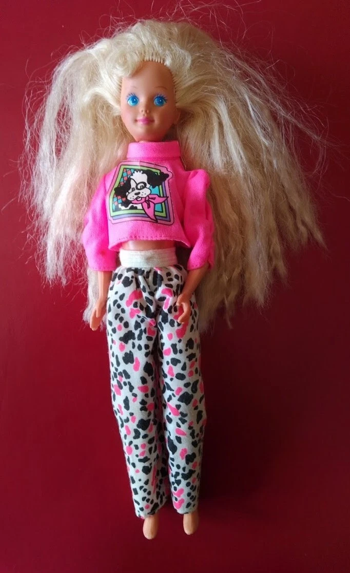 BARBIE STEFIE FACE porte la tenue Danse avec les Stars OOAK