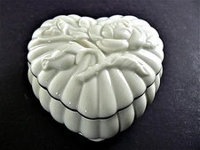 LENOX PORCELAIN HEART ROSE BOX NEW IN BOX NIB (A24)