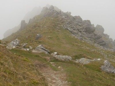 Foto A2 Nebelgipfelgrat von Mynydd Drws-y-coed Rhyd-Ddu\/SH5652 c2012