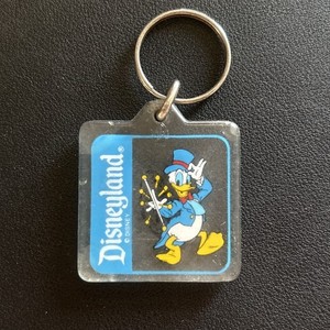 Donald Duck Disneyland Keychain Souvenir Square Lucite Key Chain Vintage