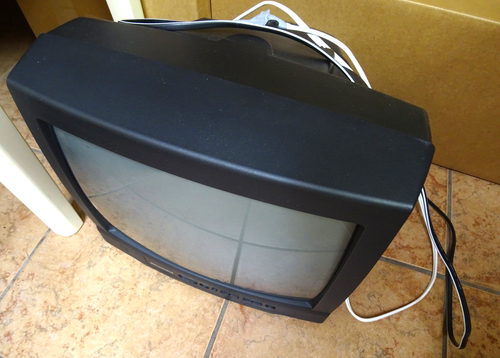 13" Sylvania TV Model SST4132 AC 120V 60Hz 53w / FedEx Free Shipping - Picture 15 of 15