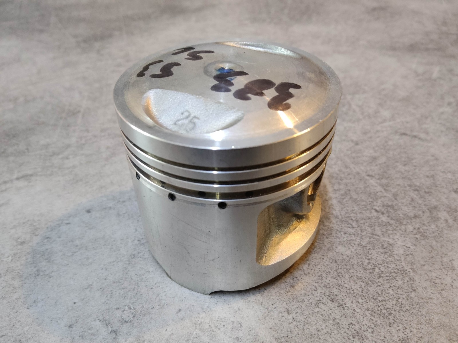 Piston 56,50 mm Honda CB125S3 idéal pour la réfection complète de votre moteur