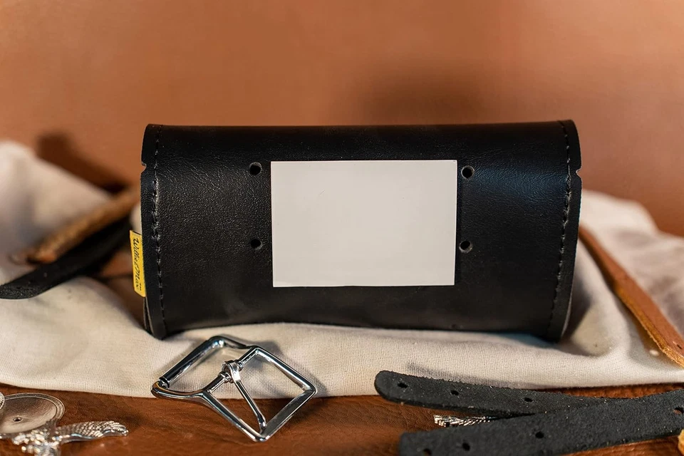 Ветровое стекло мотоцикла Dowco Willie & Max 58611-00 синтетическая кожа черное  - Изображение 3 из 4