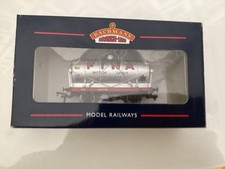 Bachman 37 658  FinaMotor Spirit Tanker