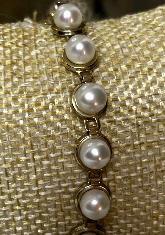 C1 10K Solid Yellow Gold Tennis Bracelet White Pearl Gemstones Tennis Bracelet - Image 4 of 4