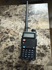 Baofeng UV-5R VHF UHF Dual-Band Ham 5W Portable Two-way Radio working sold as is