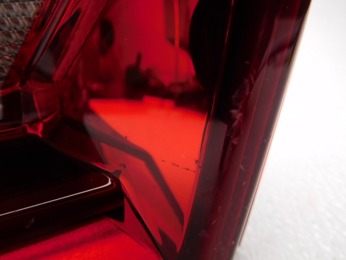 OEM Chevrolet Camaro Left Driver LED Red Tail Light Tail Lamp 
