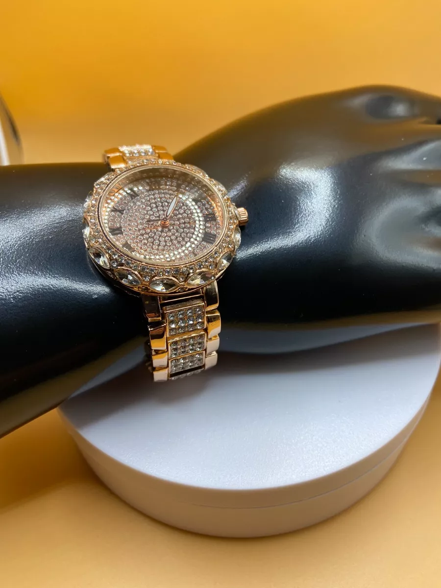 Stunning Quartz SSTL MVMT Designer Watch