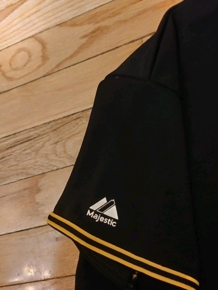 Camiseta Andrew McCutchen Piratas de Pittsburgh MLB Majestic Juvenil Talla L (14/16) Foto 4 de 4