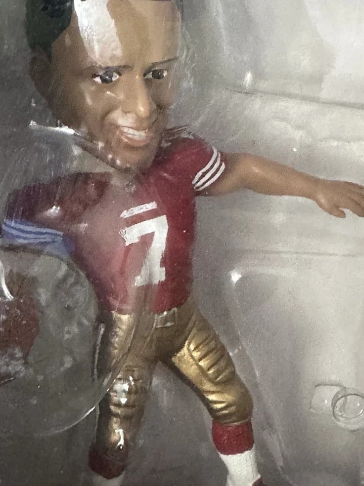 Colin Kaepernick Bobblehead NFL San Francisco 49ers SF NINERS FOCO NFLPA - NOS Foto 3 de 4