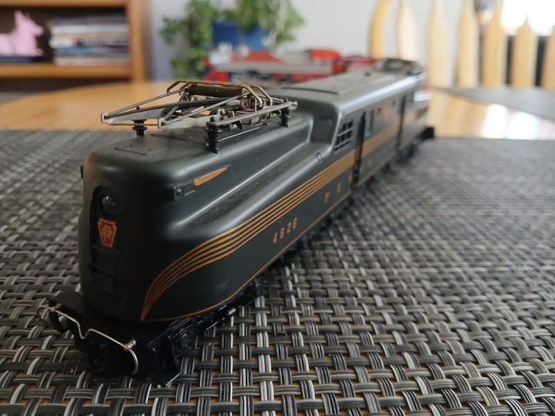 Vintage HO scale PEMCO 4-6-6-4 PRR GG1 Electric Locomotive