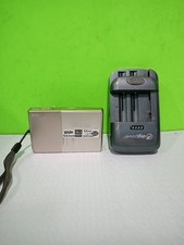 Nikon COOLPIX S70 Compact Digital Camera Good Condition