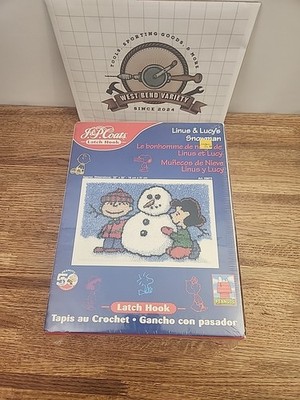 Linus and Lucys Snowman Peanuts JP Coats Latch Hook Kit 25073 30x20 - Sealed
